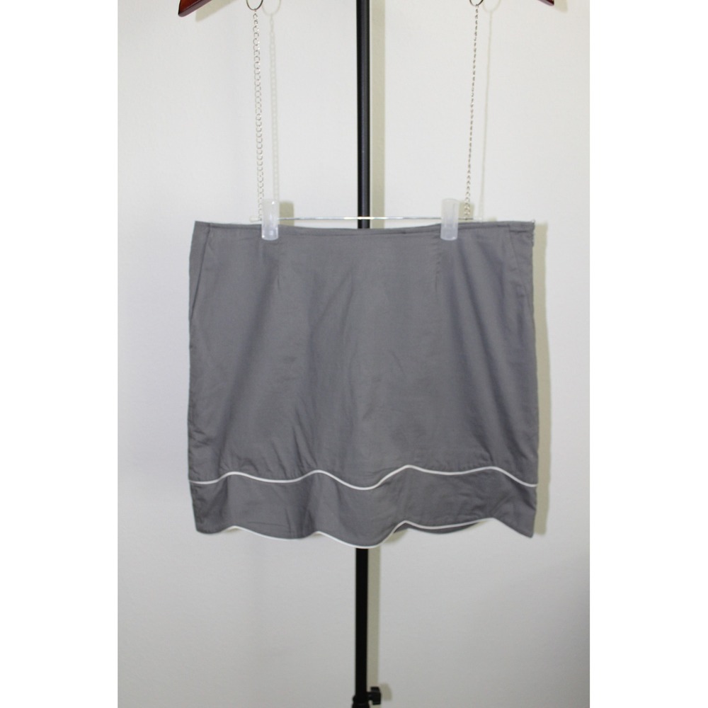 Golftini Truth or Dare Grey Scalloped Hem Golf Skort Size 6 Side Zip Activewear